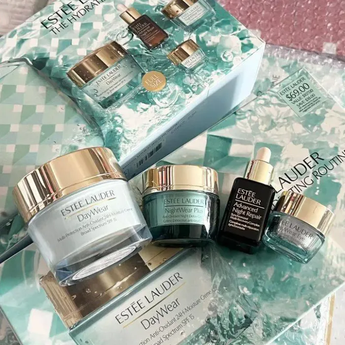 Qua tang Estee Lauder DayWear Skincare Routine 4 mon