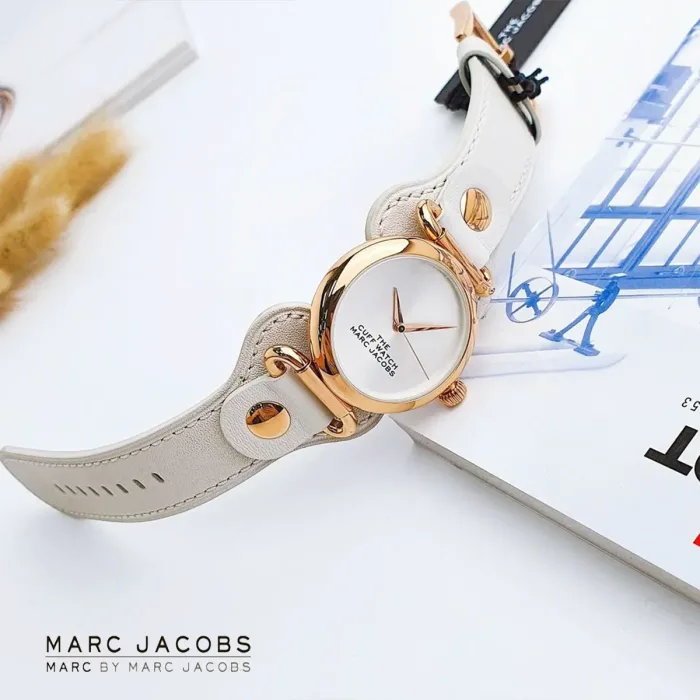 Đồng Hồ Văn Phòng MARC JACOBS-thich-hang-ngoai