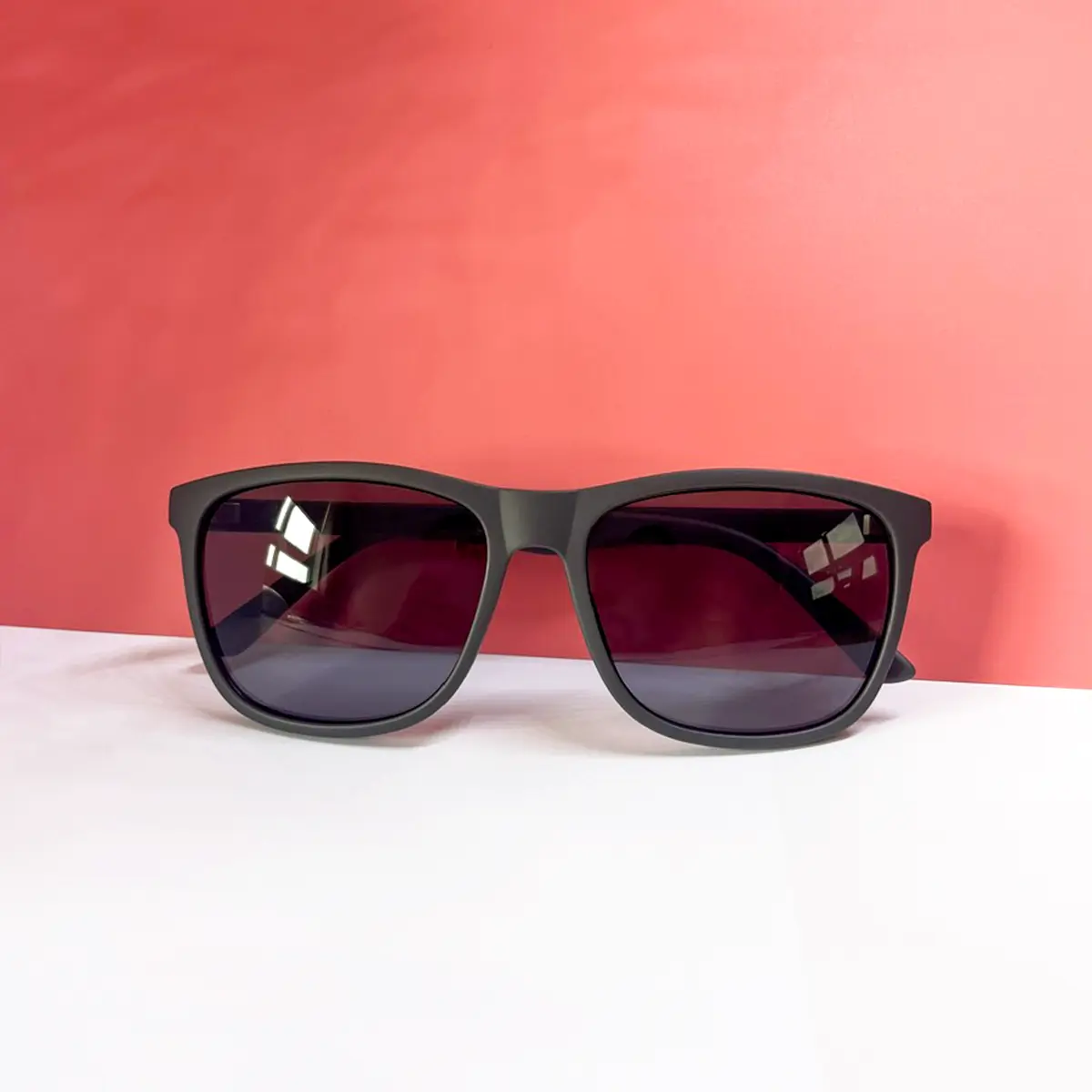 Mô tả Kính Mát Calvin Klein Men's Sunglasses CK20520S-020 | USA-hang-ngoai-nhap