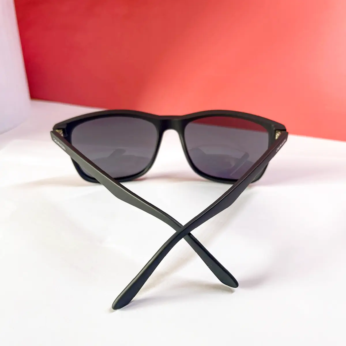 Sử dụng Kính Mát Calvin Klein Men's Sunglasses CK20520S-020 | USA-hang-ngoai-nhap