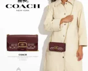 Túi Đeo Chéo COACH MORGAN CROSSBODY IN SIGNATURE CHAMBRAY (GOLD/WINE MULTI)-thich-hang-ngoai